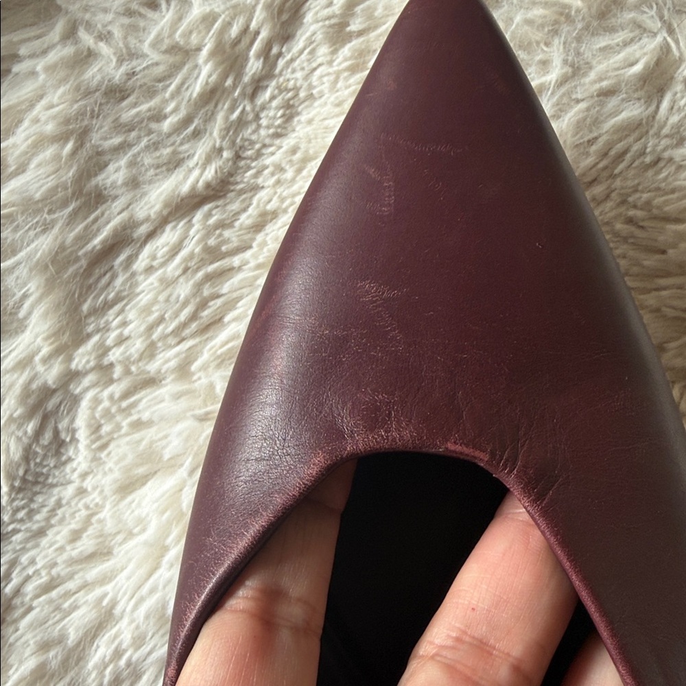 VINCE ISABEL Leather Flats NWOT -Size 8 Deep Cherry color EUR size- 38.5 - Picture 13 of 15